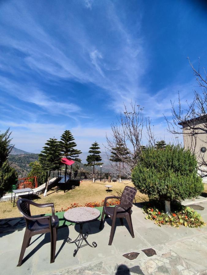 Mist N Meadows Resort Rājgarh 外观 照片