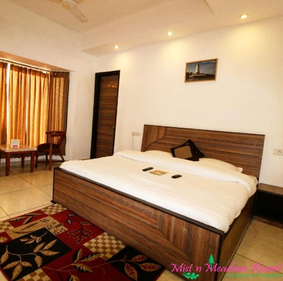 Mist N Meadows Resort Rājgarh 外观 照片