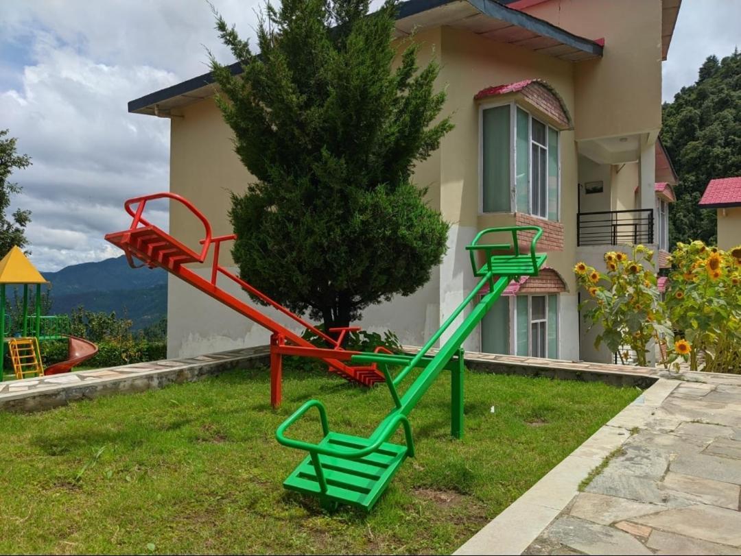 Mist N Meadows Resort Rājgarh 外观 照片