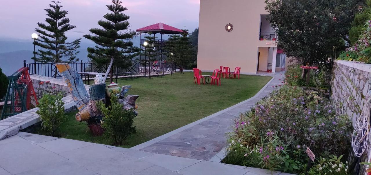 Mist N Meadows Resort Rājgarh 外观 照片