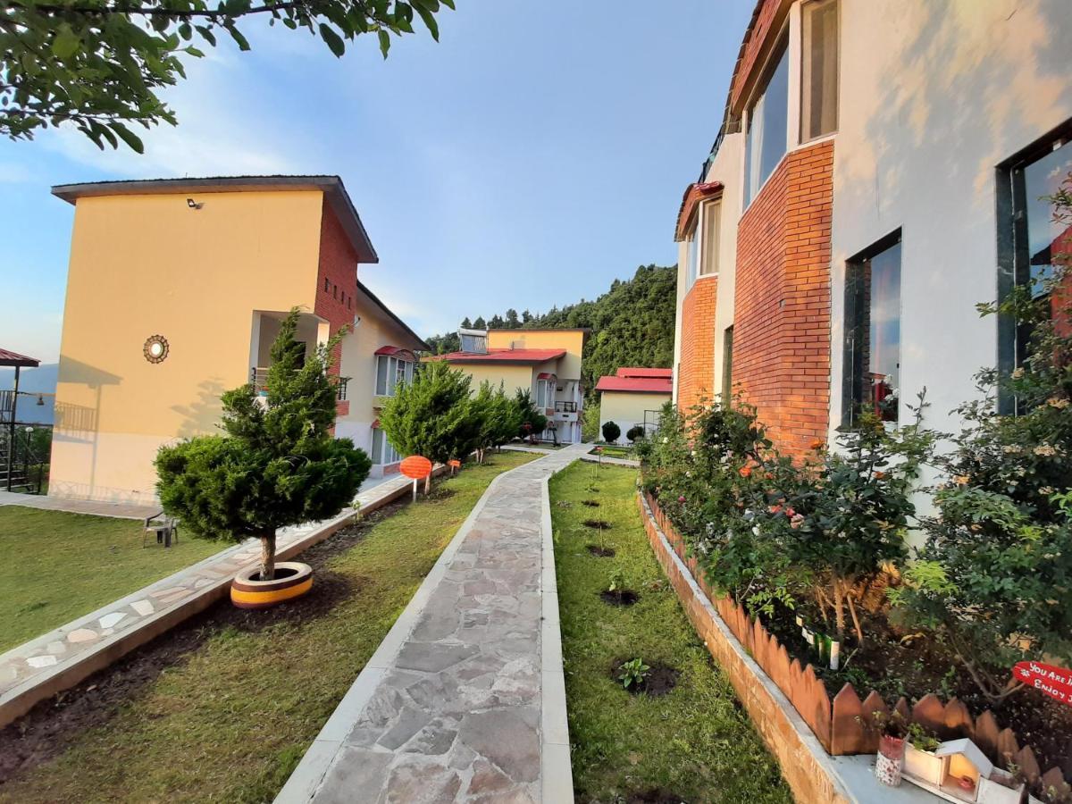Mist N Meadows Resort Rājgarh 外观 照片